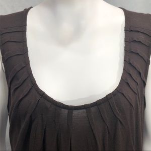 The Limited Sleeveless Tank Top with Pockets